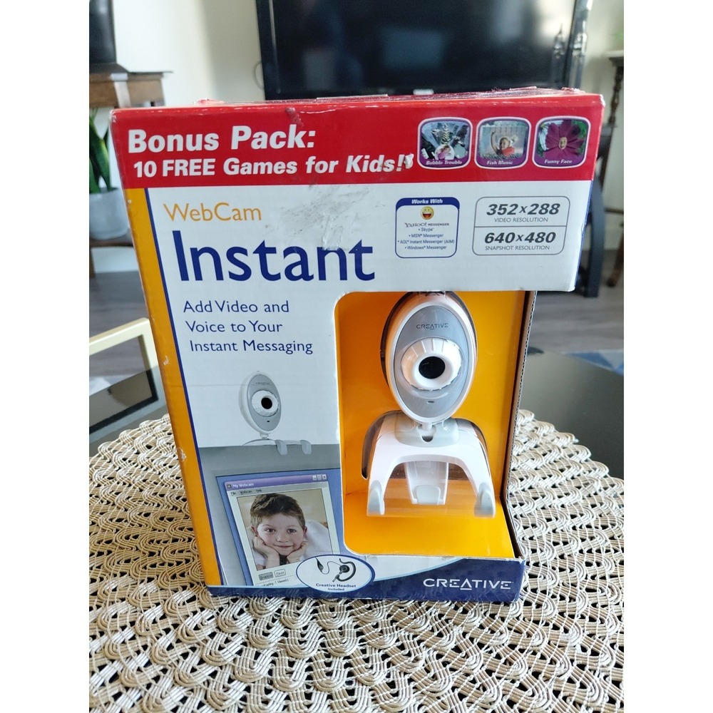 Creative Webcam Instant with Headset VF0040 VF0040WM New In Box Video Voice